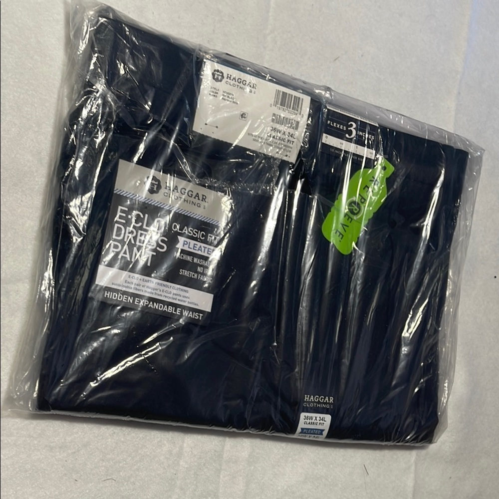 Haggar Black New Pleated Dress Pants 36 x 34 Repreve Stria Expandable Waist Mens